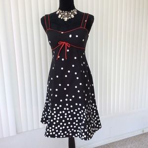 Adorable 6P black and white polka dot, red trim R&K Originals Petite Dress🖤❤️
